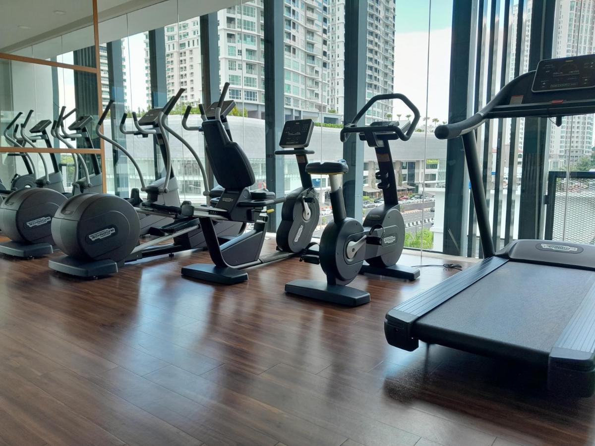 The Landmark Comfort Relax Spacious Sea View By Iz Tanjung Tokong Exterior foto