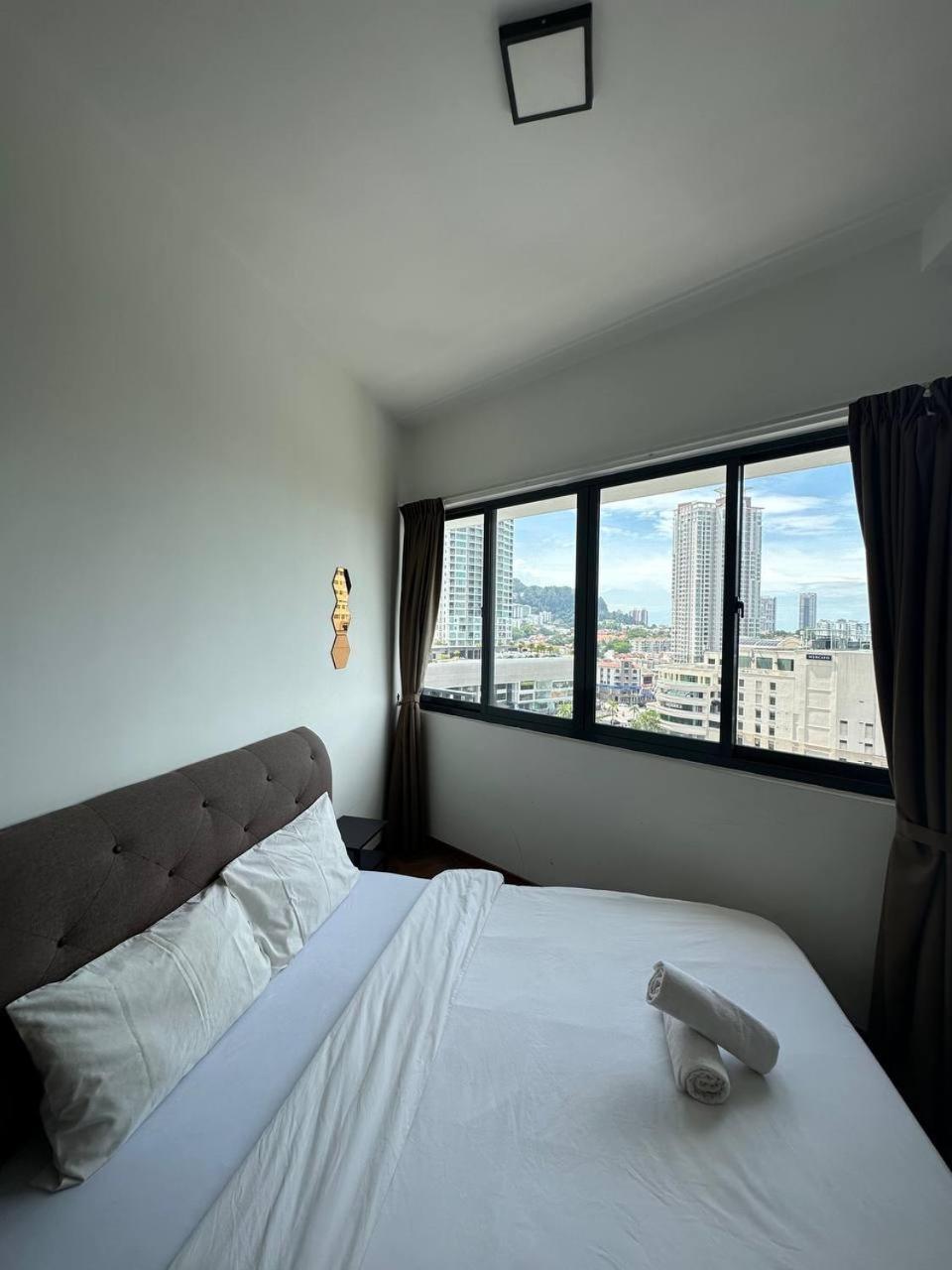 The Landmark Comfort Relax Spacious Sea View By Iz Tanjung Tokong Exterior foto